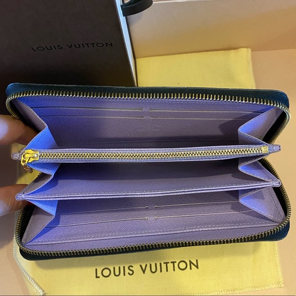 Does Louis Vuitton Have Free Shipping Container